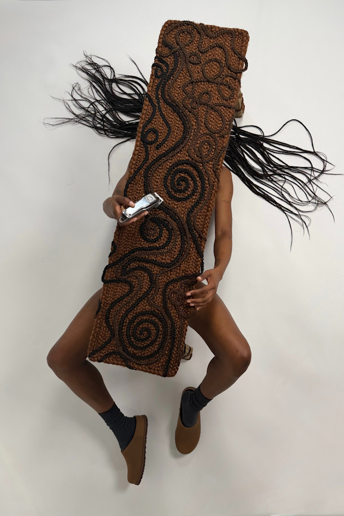 Braided bench, by Taiba Akhuetie
